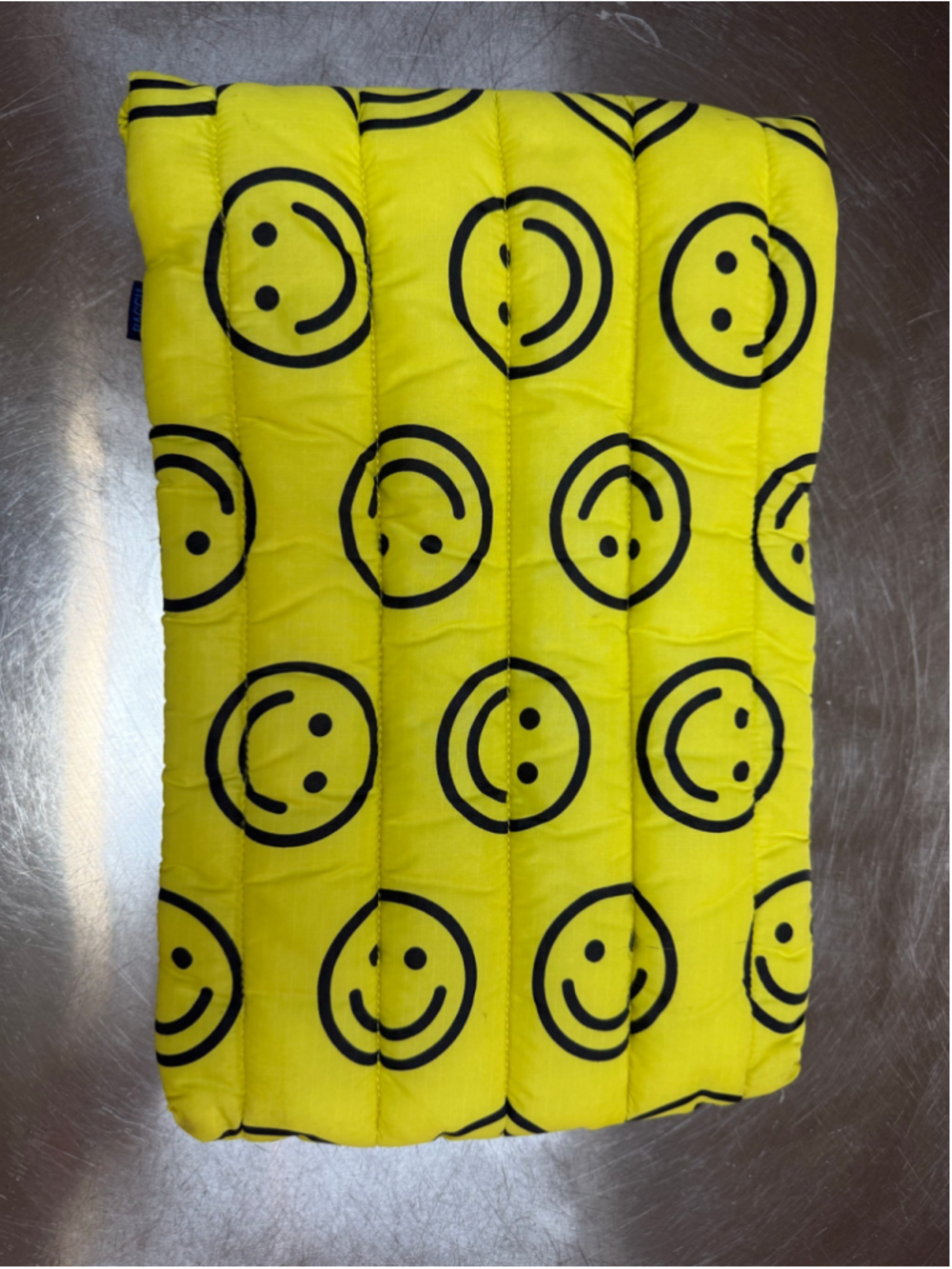 BAGGU Unisex Puffy Laptop Sleeve One Size Yellow Black Smiley Face Print